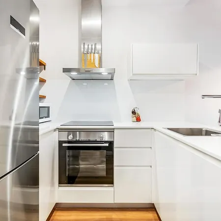 Elegance 2br With Rooftop Terrace