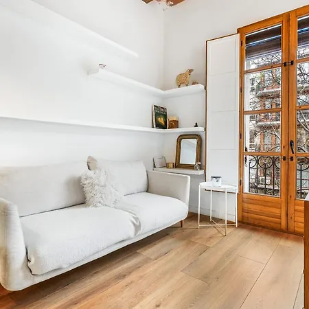 Elegance 2br With Rooftop Terrace Apartment *