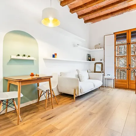 Apartment Elegance 2br With Rooftop Terrace